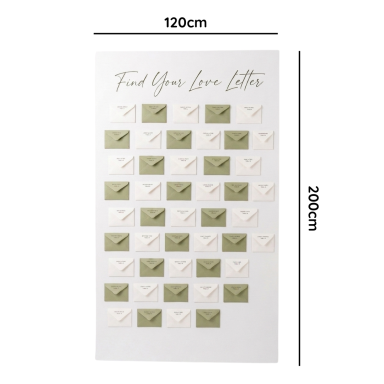 Mur à enveloppes blanc avec enveloppes disposées pour plan de table événement